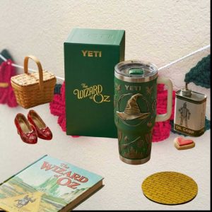 The Wizard of Oz Limited Edition Emerald City Yeti Tumbler Gift Set